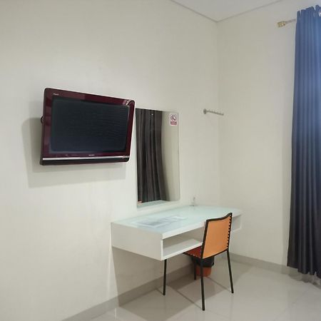 Oyo 93538 Millow Kost Near Gedung Rektorat Iain Parepare Exterior foto